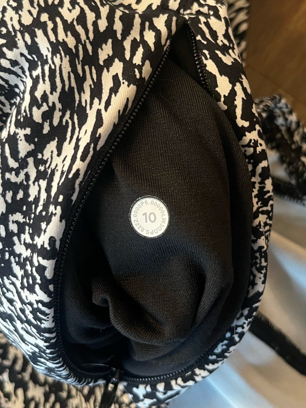 Lululemon InStill Jacket - Picture 6 of 6
